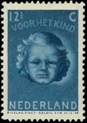 NVPH 448 - Kinderzegel 1945